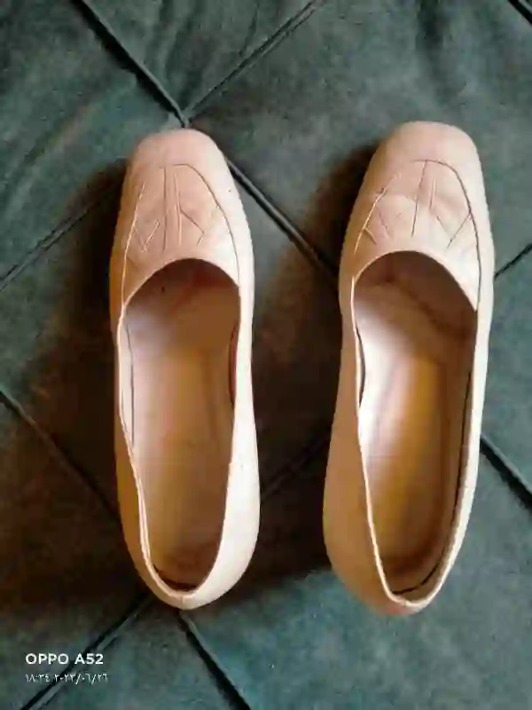 حذاء حريمي جلد طبيعي بكعب